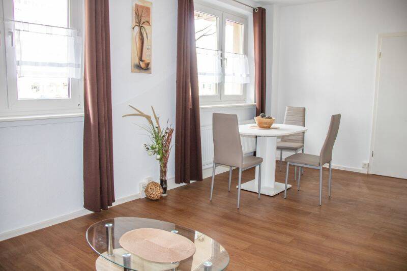 Etagenwohnung Halle (Saale) Innenstadt - 2 Zimmer, 47 m&sup2;, 356&euro; | Angebot:26834216