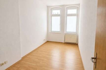 Wohnung Halle (Saale) Damaschkestraße - 2 Zimmer, 57 m&sup2;, 350&euro; | Angebot:26871696