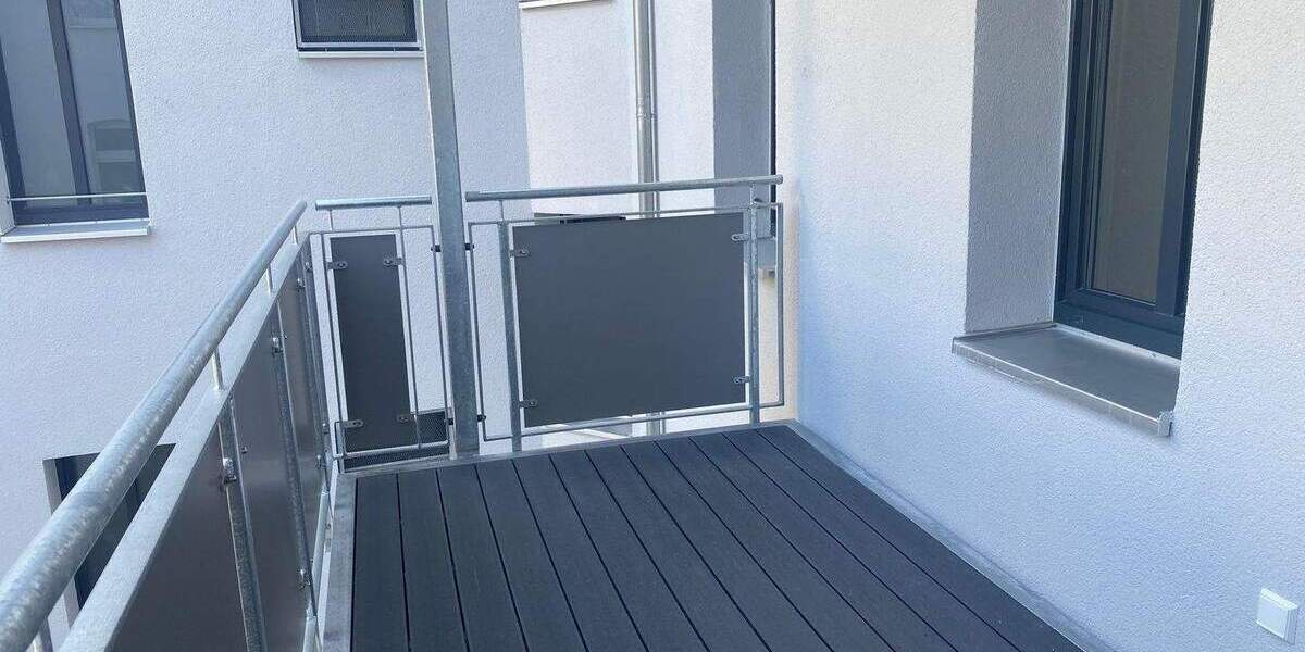 Etagenwohnung Halle (Saale) Innenstadt - 4 Zimmer, 101 m&sup2;, 1.300&euro; | Angebot:26274022