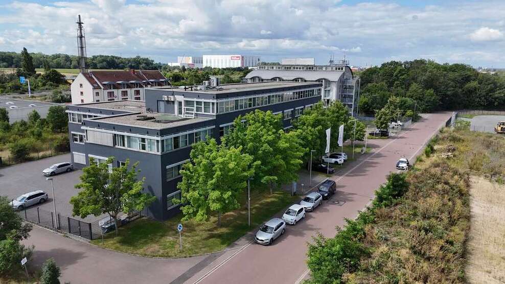 hochwertige, sanierte Bürofläche im Dölziger Gewerbegebiet!