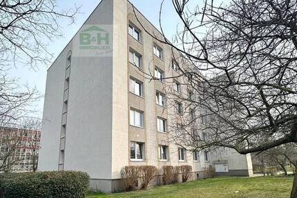 48 qm 2 Raum Wohnung in Wolfen - Sonderpreis, zum selbst Herrichten EG 2 zimmer