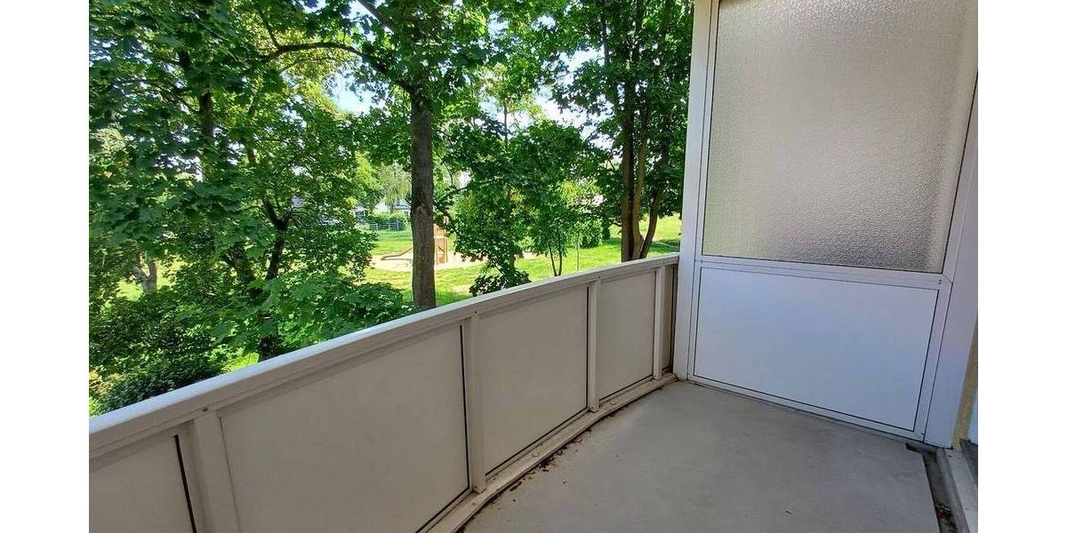 Etagenwohnung Merseburg Geusa - 3 Zimmer, 70 m&sup2;, 460&euro; | Angebot:26851574
