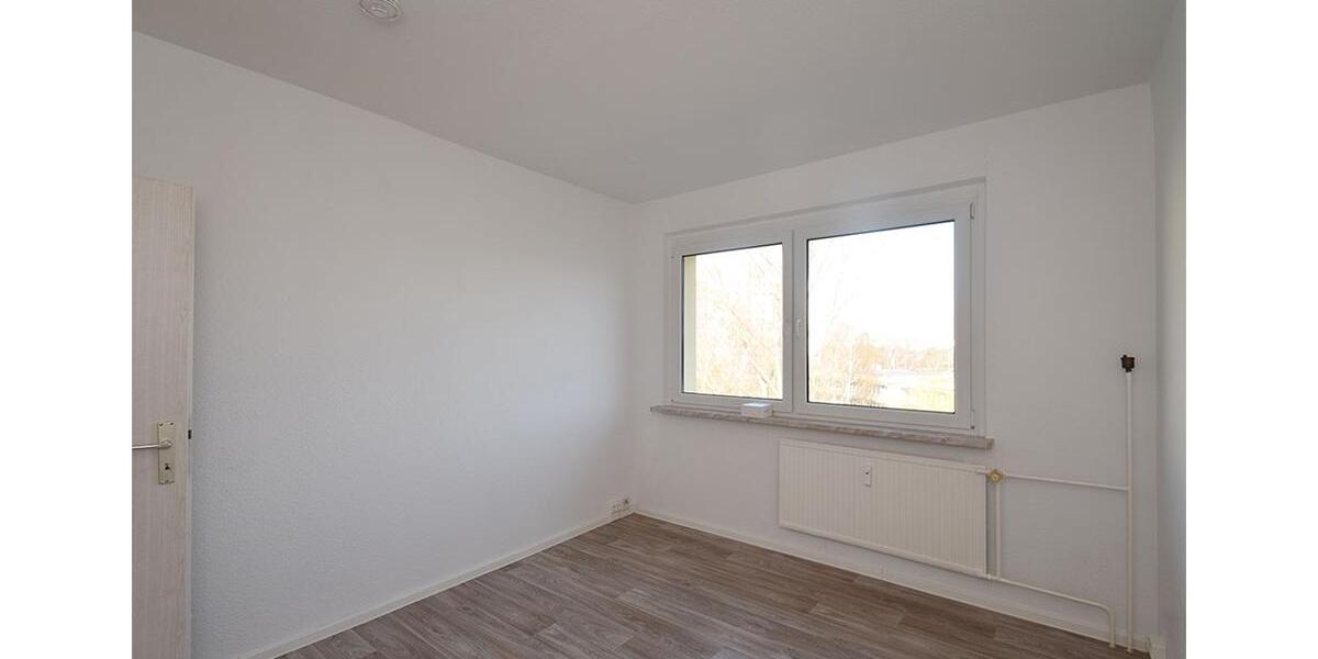 Etagenwohnung Halle (Saale) Silberhöhe - 5 Zimmer, 116 m&sup2;, 731&euro; | Angebot:26003371