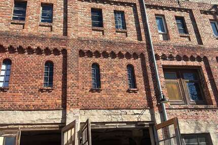 Gewerbeobjekt Halle Dölau - 900&euro; | Angebot:22517844