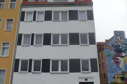 Wohnung zum Mieten in Halle 265 € 42 m²