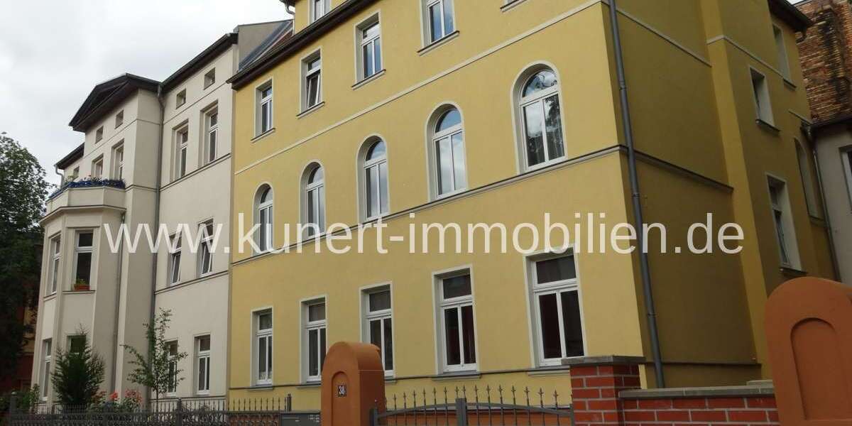 Wohnung zum Kaufen in Halle 279.000 € 106.34 m² 5 zimmer