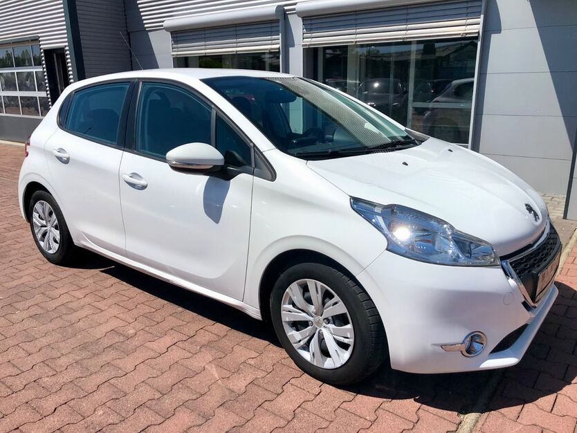 Peugeot 208 124.944 km 5.699 € Halle/Saale 06118