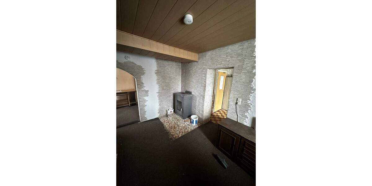 Einfamilienhaus Bad Dürrenberg Oebles-Schlechtewitz - 5 Zimmer, 110 m&sup2;, 30.000&euro; | Angebot:25771900