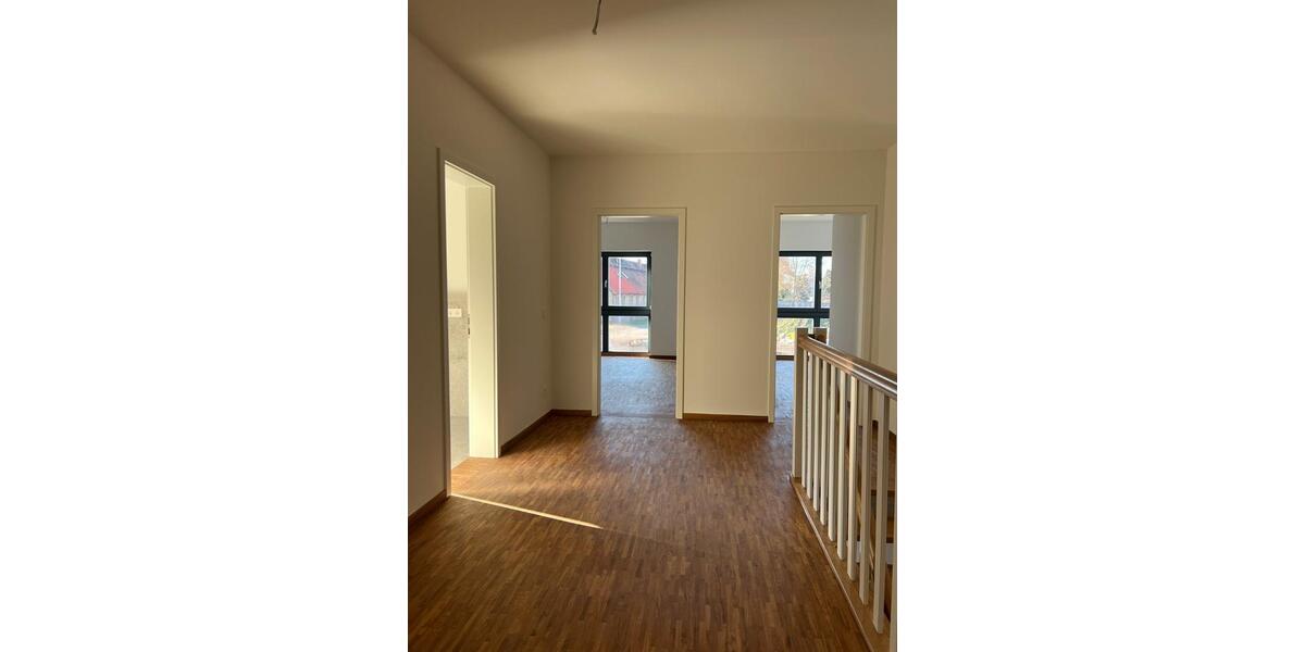 Maisonettenwohnung Halle (Saale) Büschdorf - 4 Zimmer, 156 m&sup2;, 2.267&euro; | Angebot:25614456