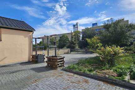 Haus Leuna Ockendorf - 8 Zimmer, 175 m&sup2;, 1.400&euro; | Angebot:27542643