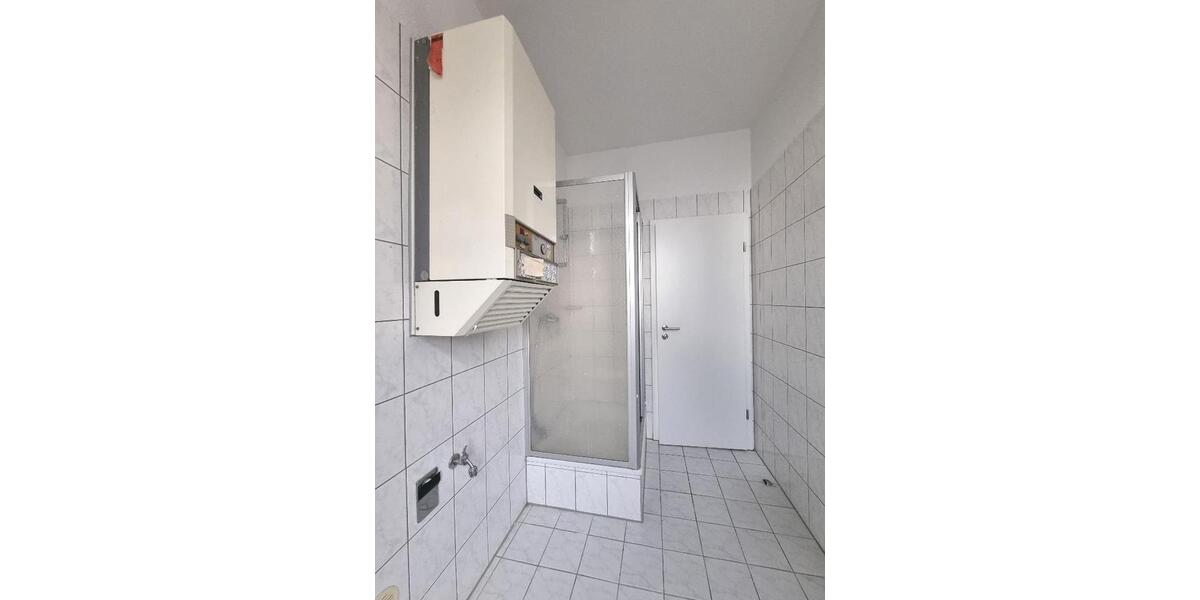 Etagenwohnung Köthen (Anhalt) - 2 Zimmer, 70 m&sup2;, 385&euro; | Angebot:25977963