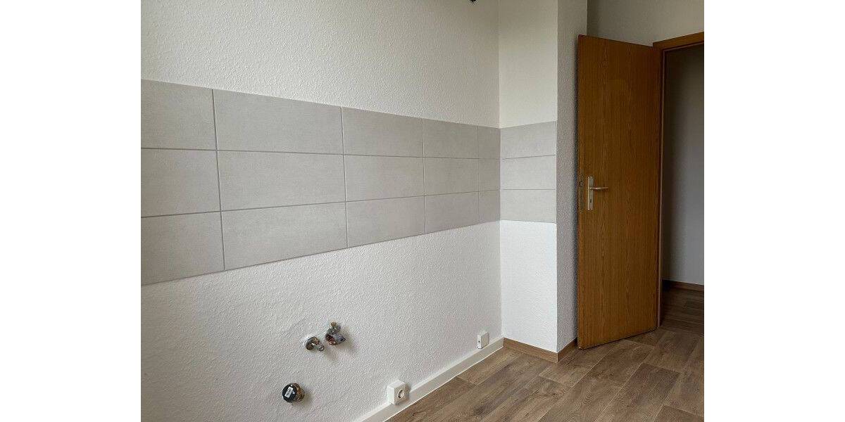 Etagenwohnung Bad Dürrenberg Lennewitz - 2 Zimmer, 49 m&sup2;, 320&euro; | Angebot:26933662