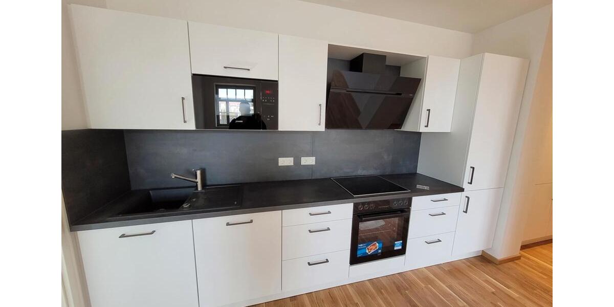 Dachgeschoßwohnung Halle (Saale) Damaschkestraße - 3 Zimmer, 77 m&sup2;, 920&euro; | Angebot:25080977