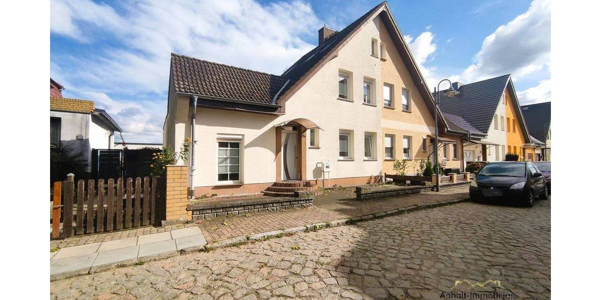 Doppelhaushälfte Sandersdorf-Brehna Zscherndorf - 6 Zimmer, 130 m&sup2;, 300.000&euro; | Angebot:26018039