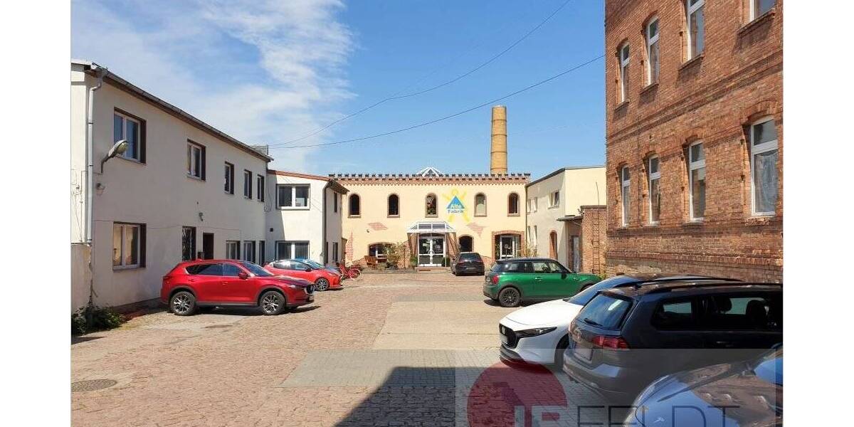 Mehrfamilienhaus, Wohnhaus Köthen (Anhalt) Köthen - 6 Zimmer, 971 m&sup2;, 395.000&euro; | Angebot:25696059