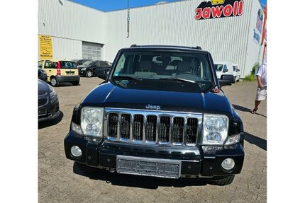 Jeep Commander 3.0 CRD 4X4 AT- 7 SITZER TÜV 3.27 PANO A