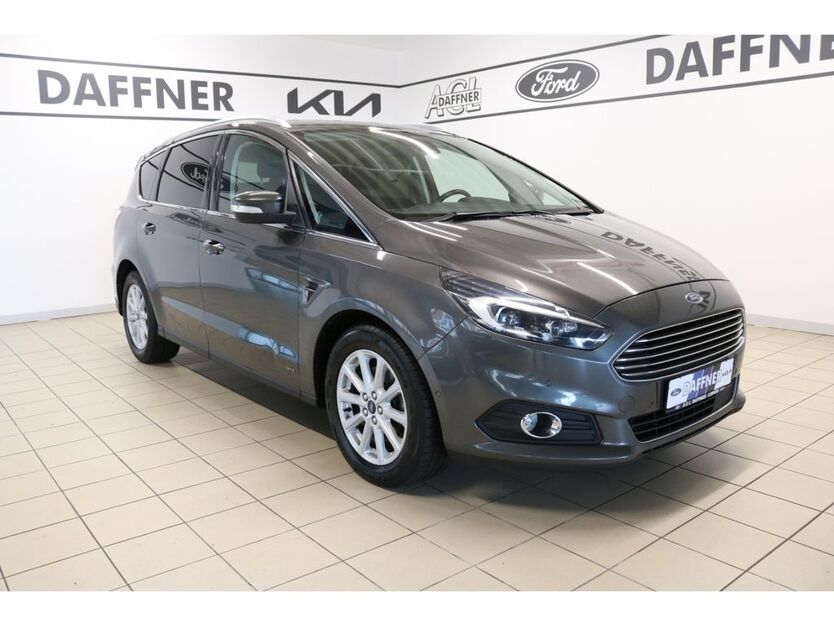 Ford S-Max 162.000 km 15.780 € Leipzig 04179