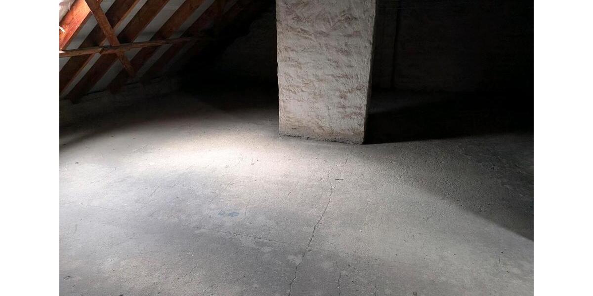 Mehrfamilienhaus, Wohnhaus Querfurt - 2 Zimmer, 48 m&sup2;, 16.000&euro; | Angebot:25941082