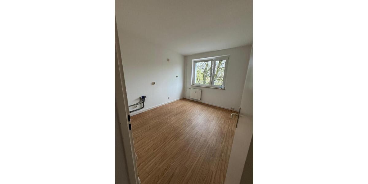 Etagenwohnung Halle (Saale) Halle-Neustadt - 2 Zimmer, 59 m&sup2;, 526&euro; | Angebot:26325712
