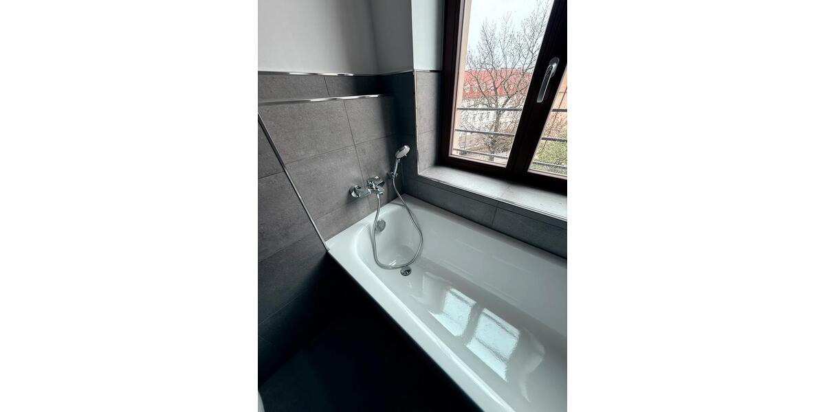 Etagenwohnung Halle (Saale) Büschdorf - 4 Zimmer, 91 m&sup2;, 1.038&euro; | Angebot:26606743