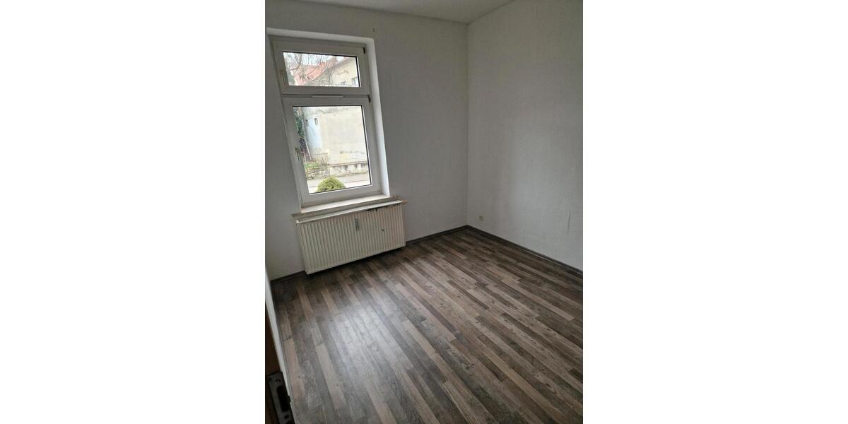 Erdgeschoßwohnung Bad Lauchstädt - 4 Zimmer, 85 m&sup2;, 850&euro; | Angebot:26549774