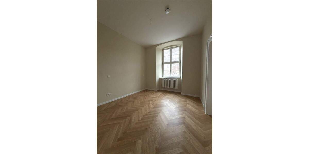 Etagenwohnung Halle Altstadt - 3 Zimmer, 88 m&sup2;, 1.241&euro; | Angebot:24182426