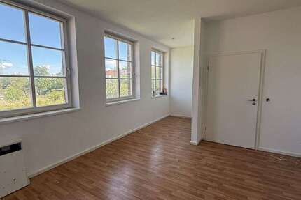 Wohnung Bitterfeld Anhaltsiedlung - 2 Zimmer, 31 m&sup2;, 250&euro; | Angebot:26805274
