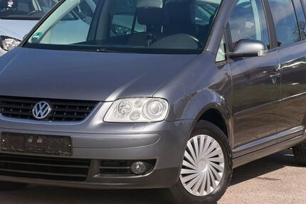VW Touran 245.000 km 5.950 &euro; Bitterfeld 06749