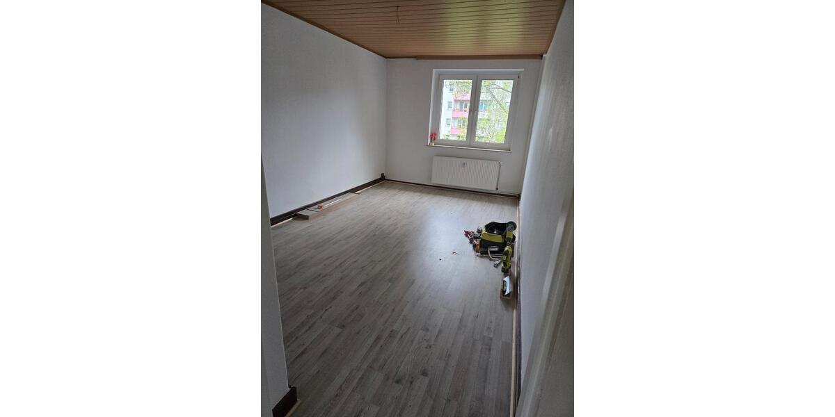 Etagenwohnung Halle (Saale) Frohe Zukunft - 2 Zimmer, 52 m&sup2;, 385&euro; | Angebot:26548340