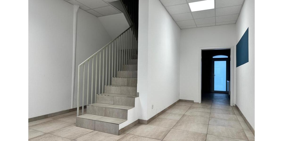 Maisonettenwohnung Querfurt - 6 Zimmer, 211 m&sup2;, 1.200&euro; | Angebot:23794281
