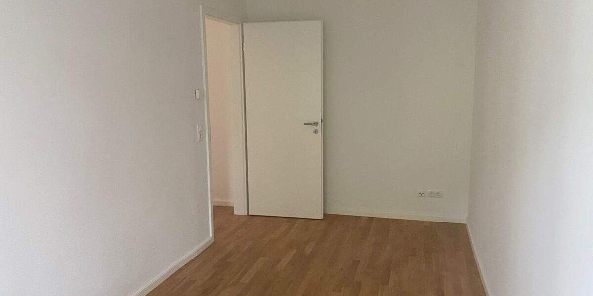 Etagenwohnung Halle (Saale) Innenstadt - 5 Zimmer, 117 m&sup2;, 1.455&euro; | Angebot:25797440