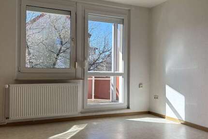 Wohnung Köthen (Anhalt) - 1 Zimmer, 32 m&sup2;, 221&euro; | Angebot:27655618