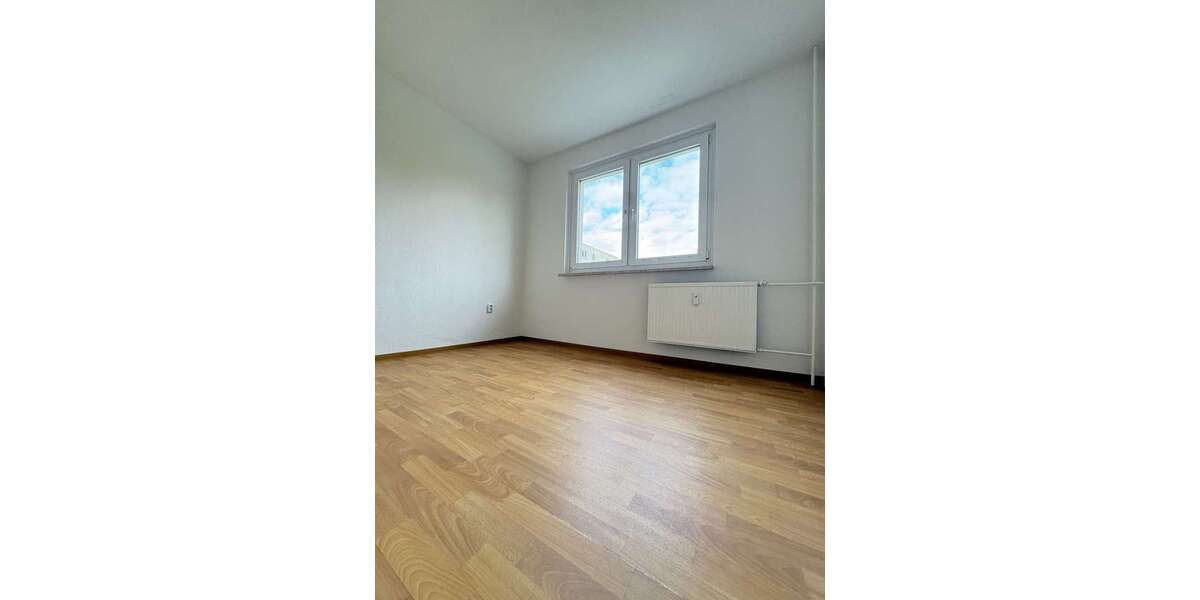 Etagenwohnung Köthen (Anhalt) - 3 Zimmer, 69 m&sup2;, 402&euro; | Angebot:27683012