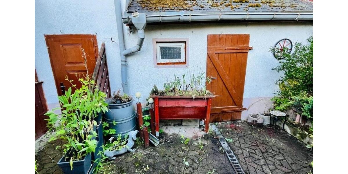 Reihenhaus Eisleben (Lutherstadt) - 7 Zimmer, 132 m&sup2;, 39.000&euro; | Angebot:26090161