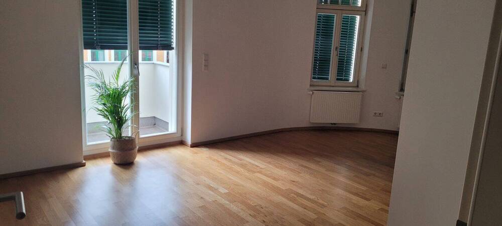 schicke, gute ausgestattete Wohnung an pulsierender Lützner Str.