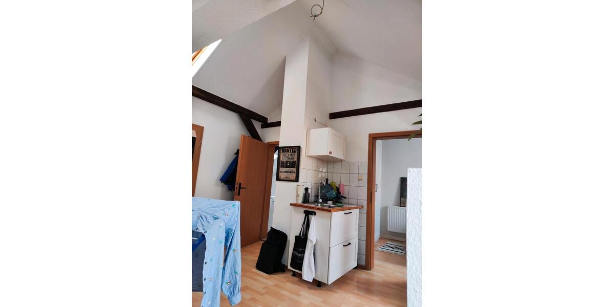 Dachgeschoßwohnung Halle (Saale) Büschdorf - 2.5 Zimmer, 47 m&sup2;, 380&euro; | Angebot:25829205