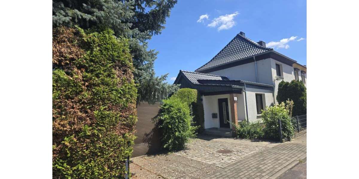 Einfamilienhaus Bitterfeld-Wolfen Wolfen - 3 Zimmer, 90 m&sup2;, 95.000&euro; | Angebot:27071301