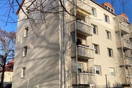 Frisch sanierte 3‑Raum‑Wohnung mit Balkon, Blick ins Grüne, 3.OG 3 zimmer