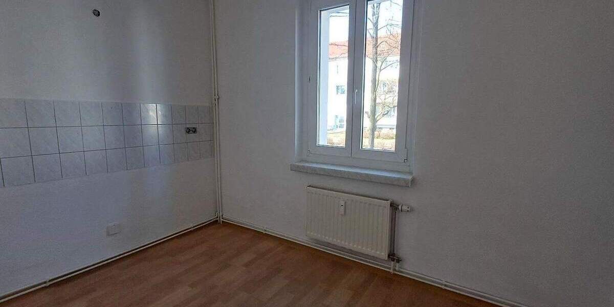 Etagenwohnung Merseburg - 4 Zimmer, 73 m&sup2;, 476&euro; | Angebot:25938748
