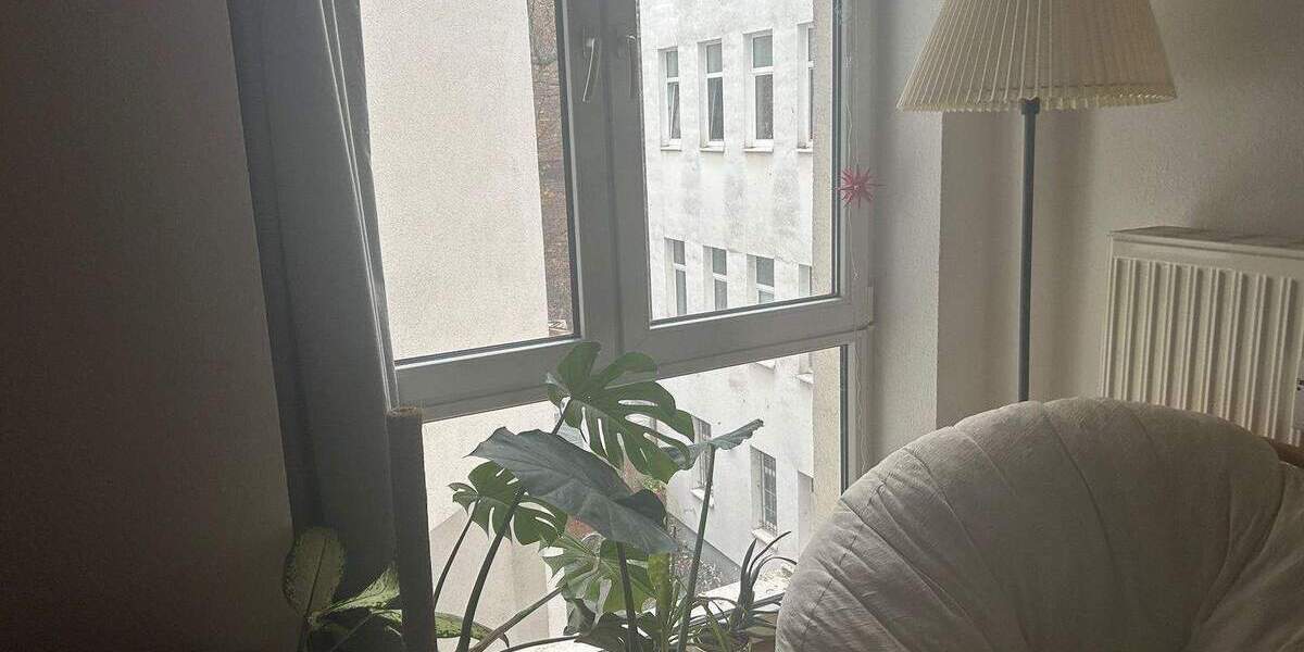 Etagenwohnung Halle (Saale) Altstadt - 3 Zimmer, 75 m&sup2;, 600&euro; | Angebot:25262286