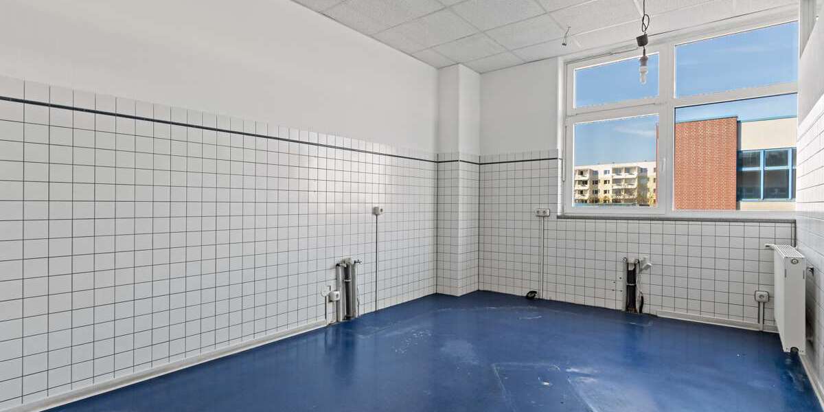 Gewerbeobjekt Halle Dölau - 1.250&euro; | Angebot:25351981