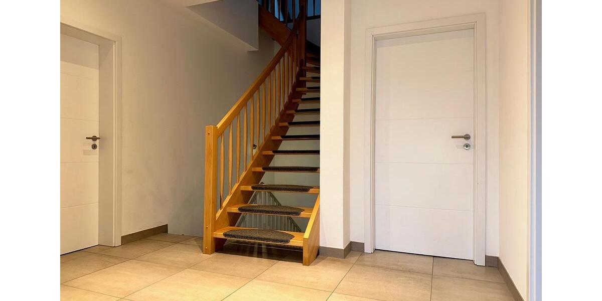 Maisonettenwohnung Querfurt - 6 Zimmer, 211 m&sup2;, 1.200&euro; | Angebot:23794281
