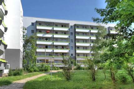 Wohnung zum Mieten in Halle 241 € 34.35 m² 1 zimmer