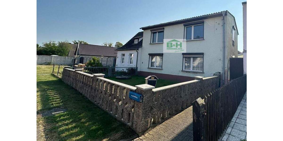 Mehrfamilienhaus, Wohnhaus Zörbig Löberitz - 4 Zimmer, 126 m&sup2;, 65.000&euro; | Angebot:23624306