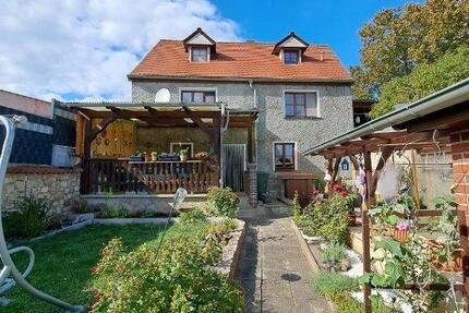 Haus Querfurt - 3 Zimmer, 110 m&sup2;, 700&euro; | Angebot:27674878