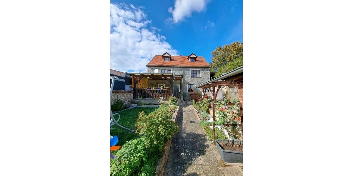 Reihenhaus Querfurt - 3 Zimmer, 110 m&sup2;, 700&euro; | Angebot:27674878