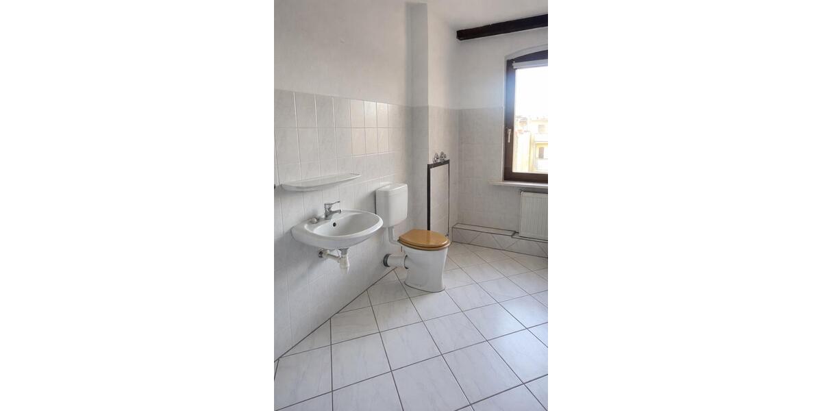 Dachgeschoßwohnung Halle (Saale) Frohe Zukunft - 2 Zimmer, 60 m&sup2;, 648&euro; | Angebot:26698376