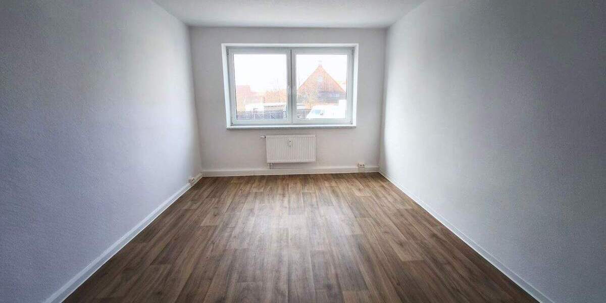 Etagenwohnung Lutherstadt Eisleben - 3 Zimmer, 57 m&sup2;, 371&euro; | Angebot:26291223