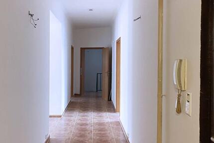 Wohnung Halle (Saale) Am Wasserturm/Thaerviertel - 5 Zimmer, 196 m&sup2;, 1.570&euro; | Angebot:24428108