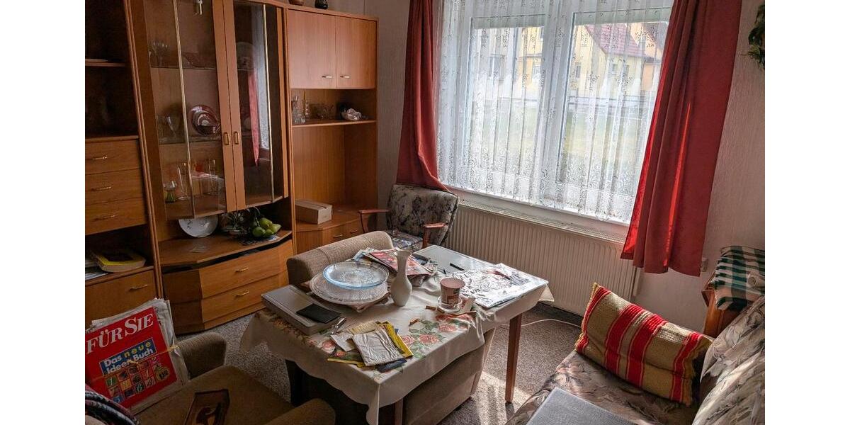 Mehrfamilienhaus, Wohnhaus Querfurt - 2 Zimmer, 48 m&sup2;, 16.000&euro; | Angebot:25941082